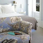 Lx Boutique Hotel