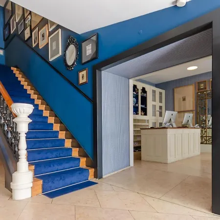 Lx Boutique Hotell 4*