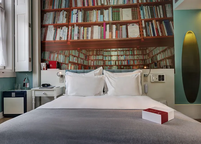 Lx ブティック ホテル 4*